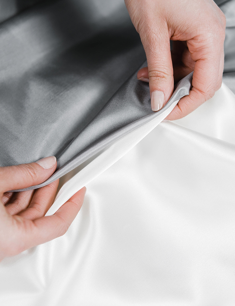Folding gray and white flou fabric