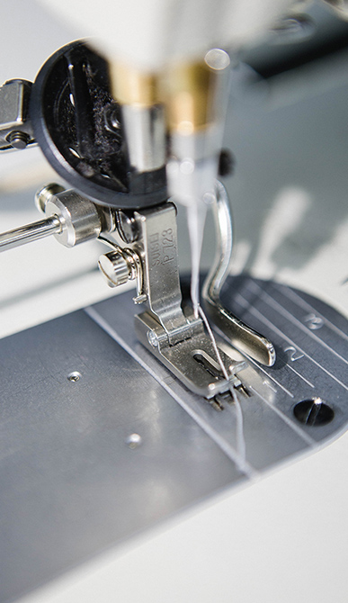 Professional Sewing Machine Diving View